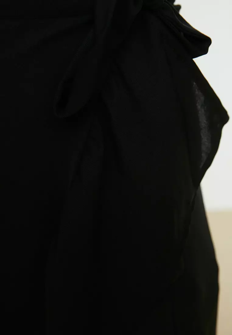 Woven Wrapped Ruffle Skirt