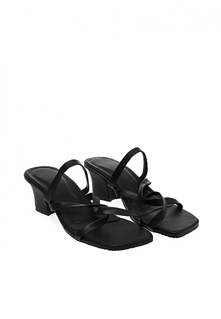 Vero Heels Woman Design Classic Sepatu Hak Wanita Premium Quality - Black