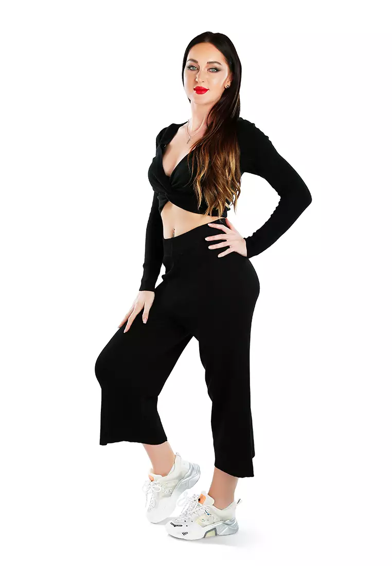 Celana Kaki Lebar Santai Warna Hitam