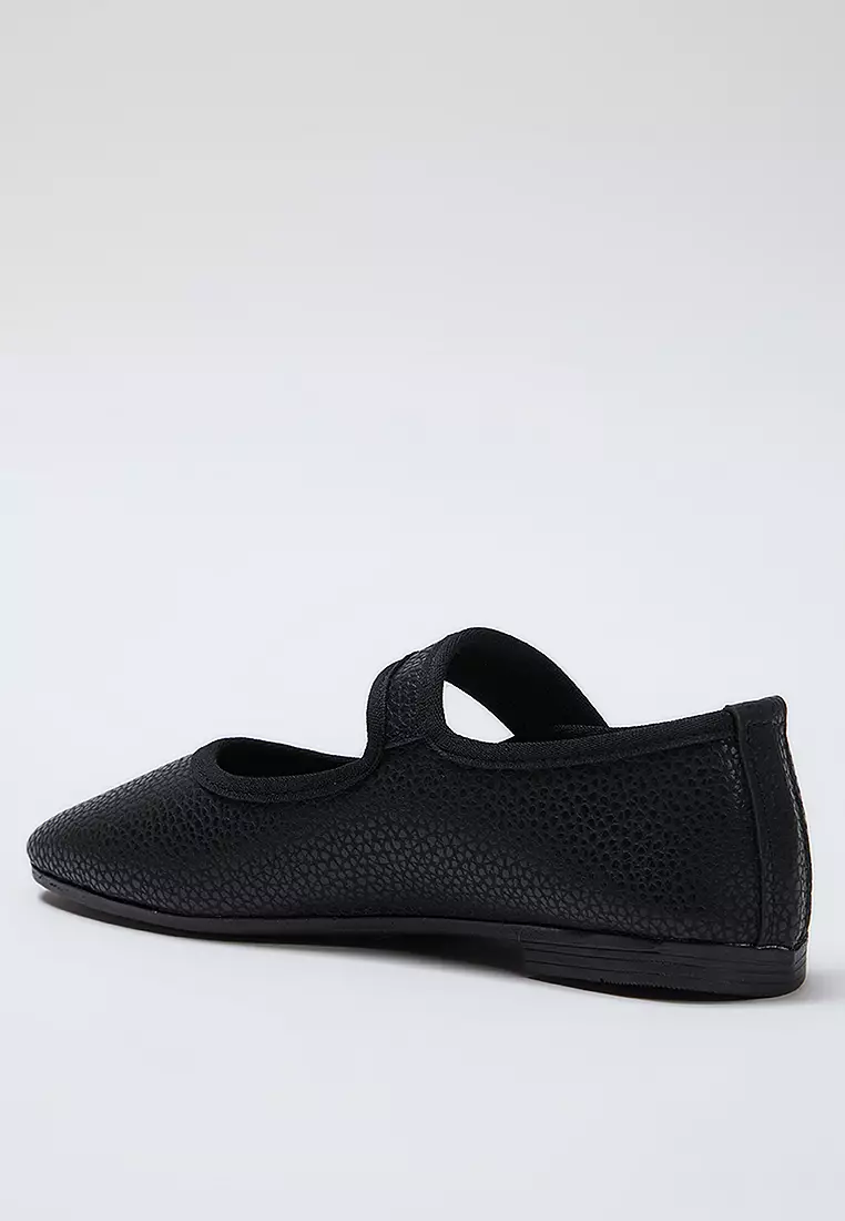 Textured Mary Jane Buckled Ballerina Flats
