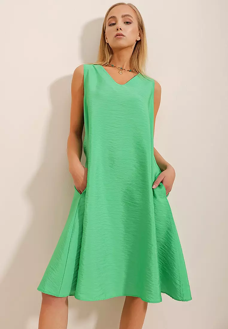 Buy flowy dresses online sale