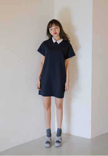Conesprit香港門市trast Collar Accent Short Dress, 韓系時尚, 梳妝