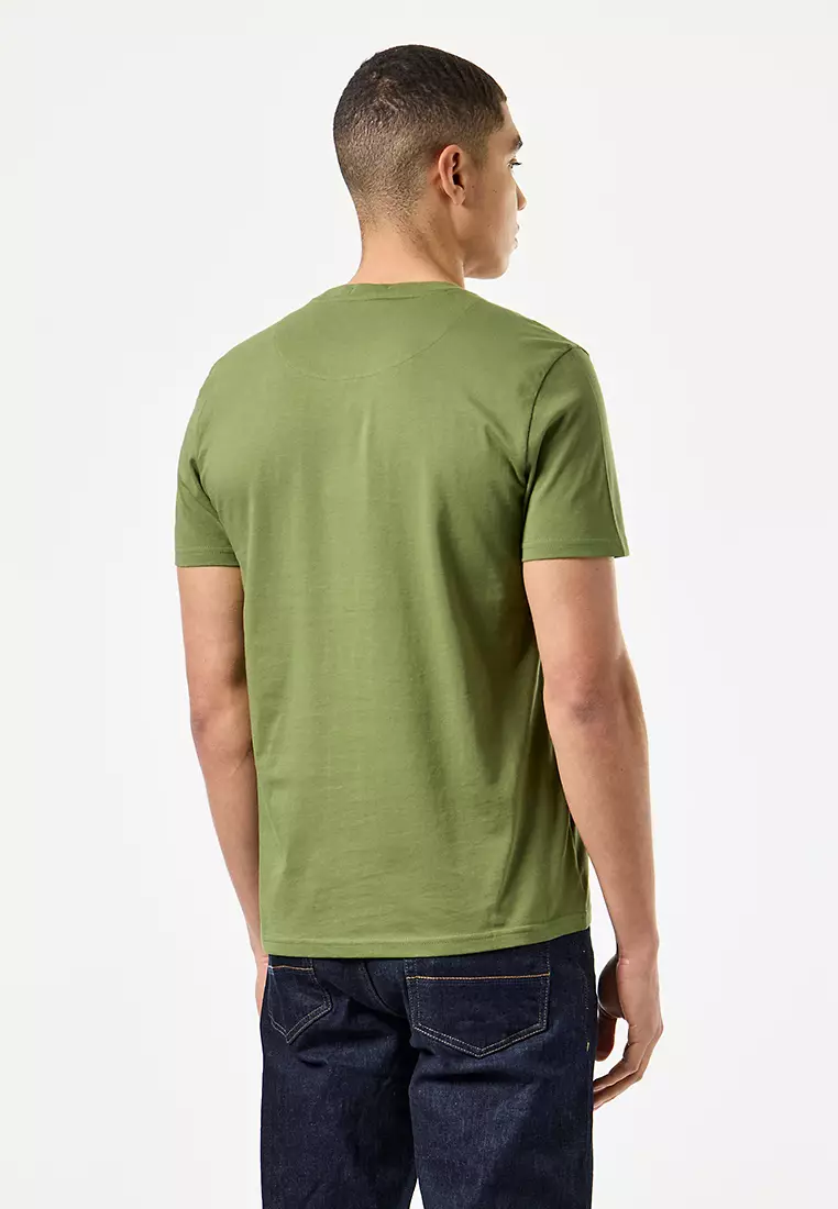 MENS SAPLING CANNON BEACH BADGE TEE