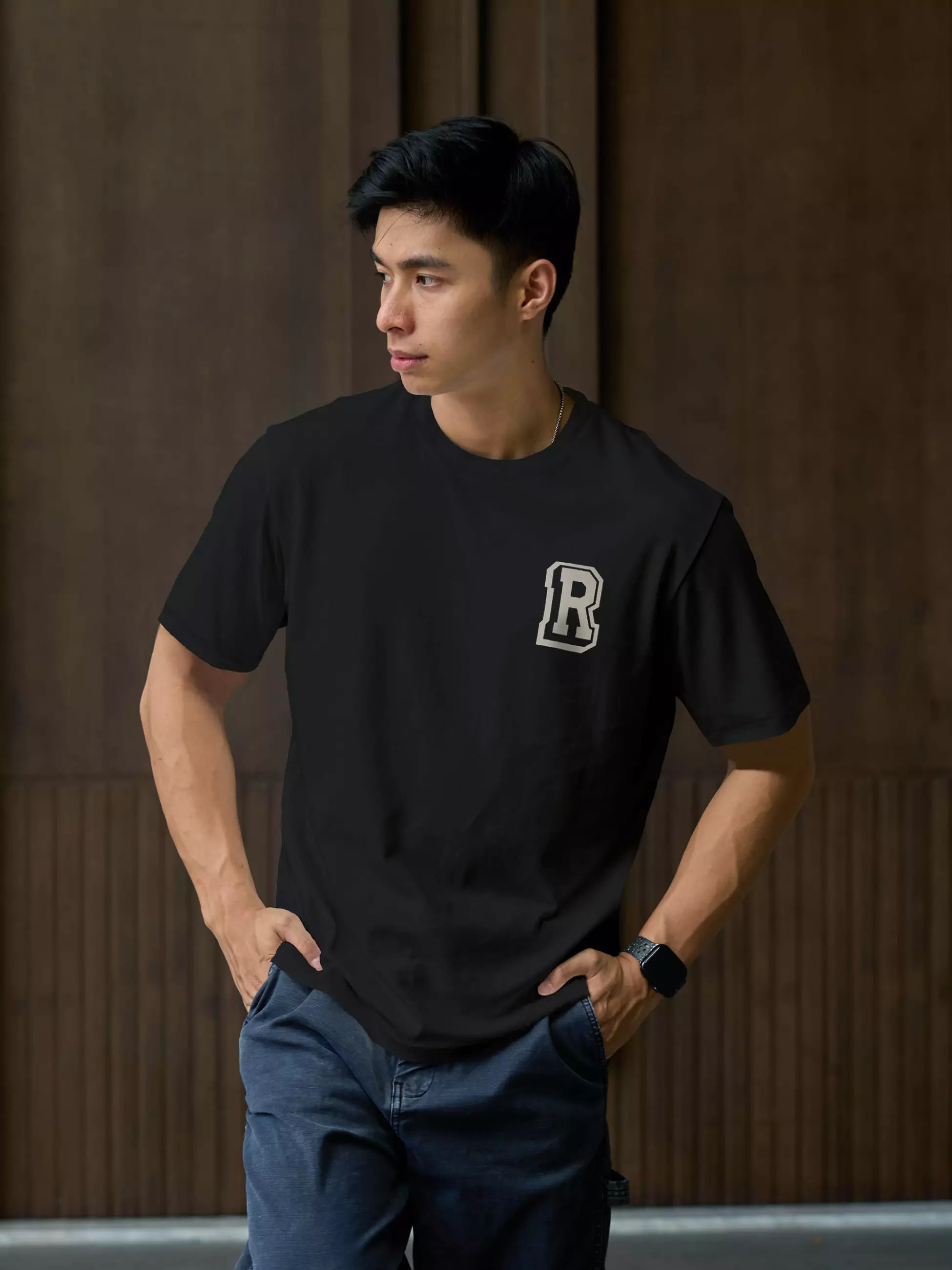 Kale Moji Black "R" / atasan kaos pria / baju kaos pria / kaos basic pria / kaos boxy fit / kaos korea