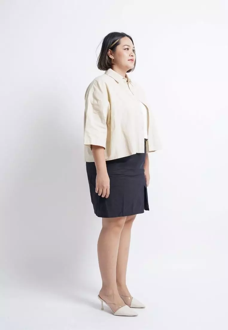 Plus Size Shirt Seo Jin Khakis