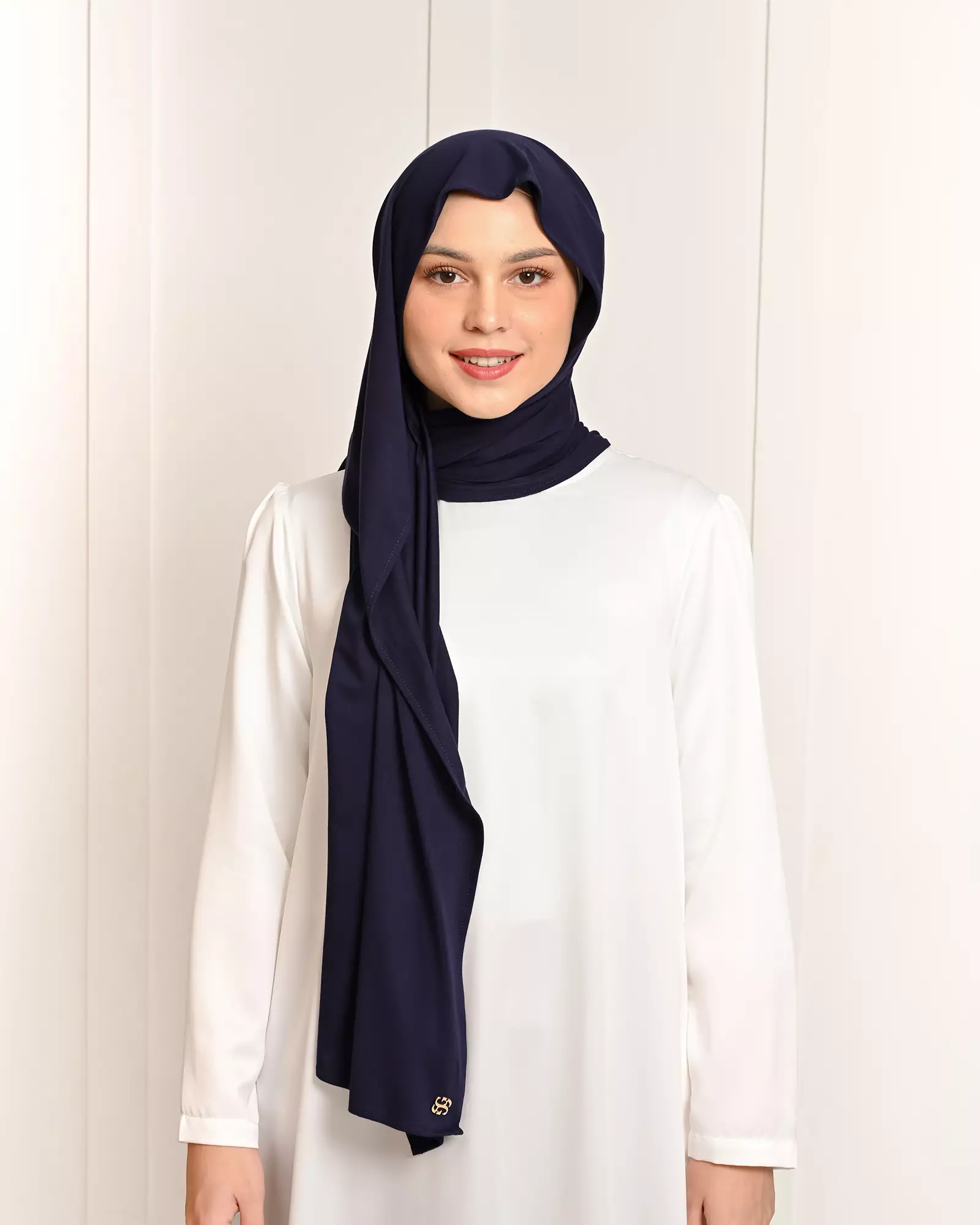 Geulis.id JESSIE EVERYDAY SHAWL (10 warna) Hijab - NAVY