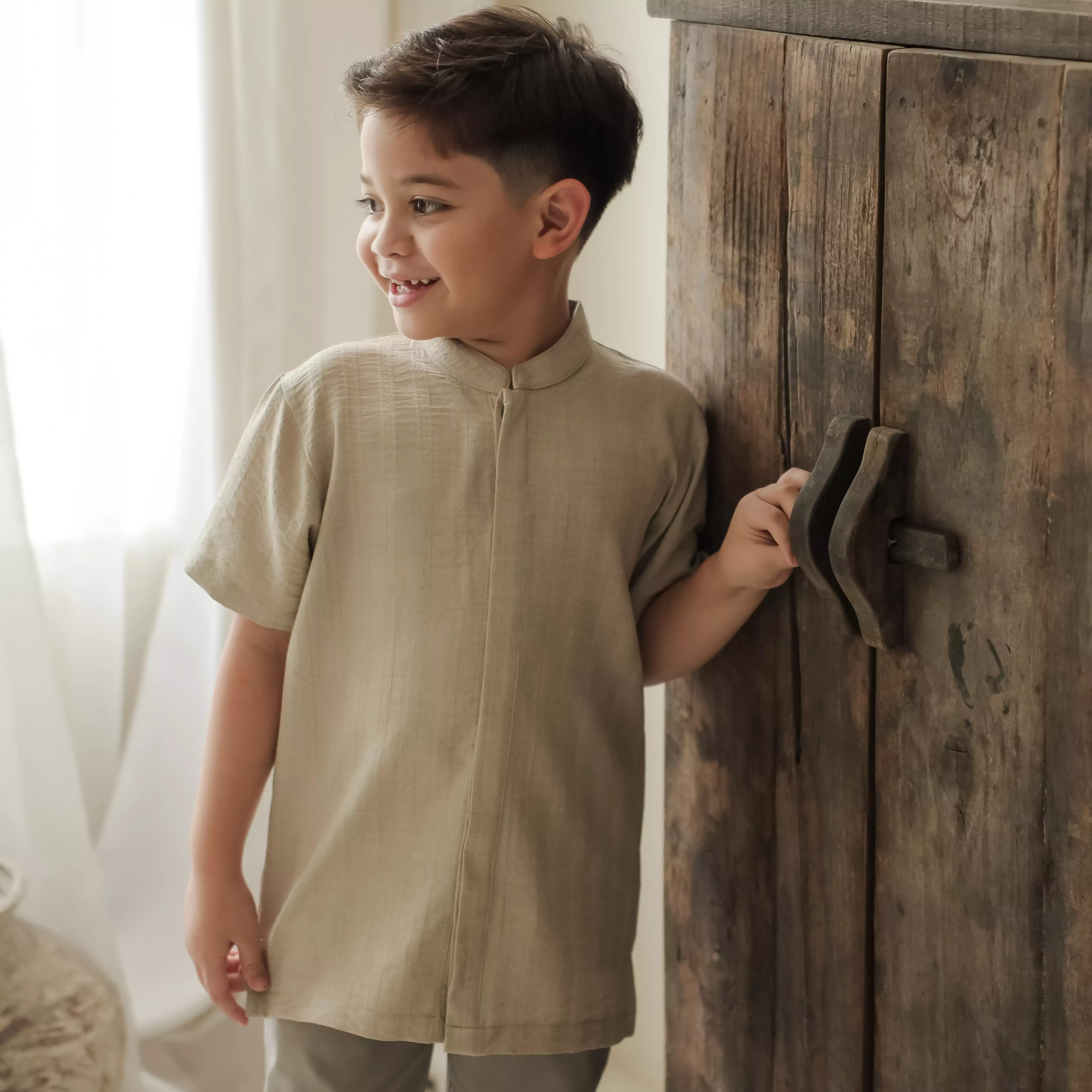 MFMW X PITO DITO Sarimbit Keluarga - Leebul Series | Raya Collection - Anak laki laki Beige