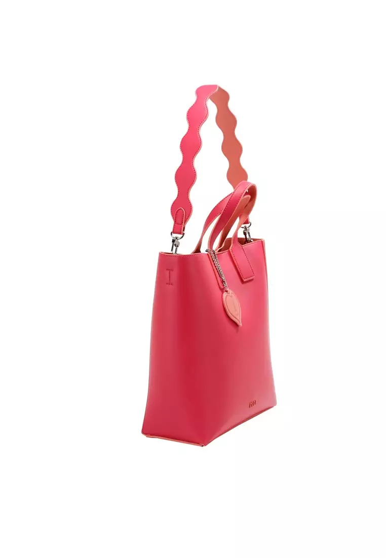 Elle Grande Tote Bag