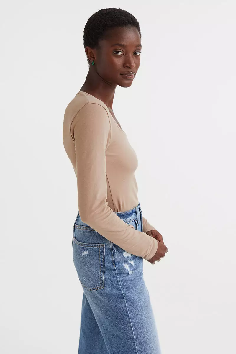 Long-sleeved jersey top