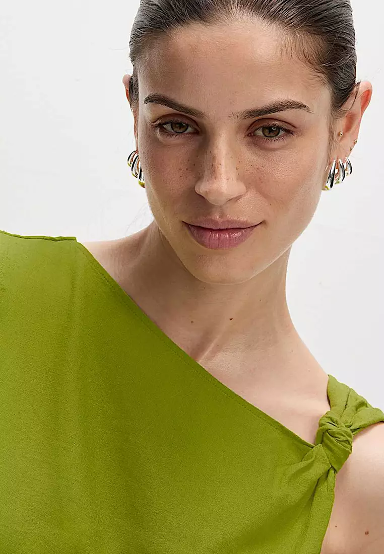 Linen Rich Twist One Shoulder Top