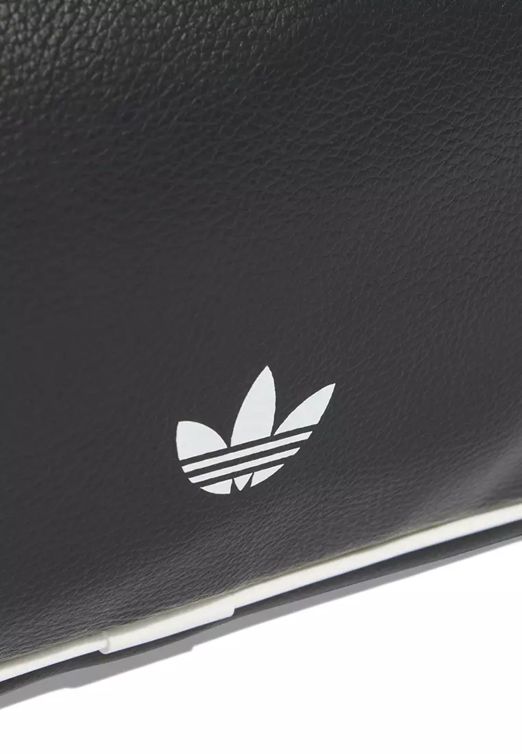 Adicolor Elongated Airliner Bag