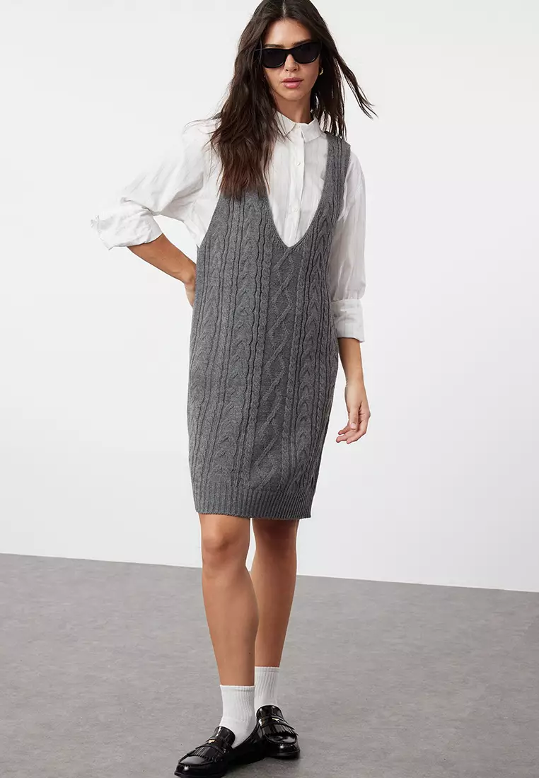Sleeveless sweater dress top