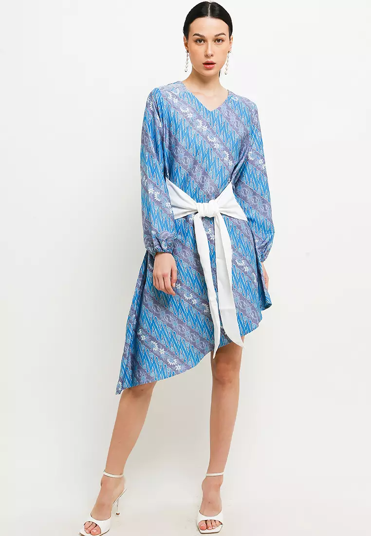 Eriss Dress In Blue Batik Print W/ Mask