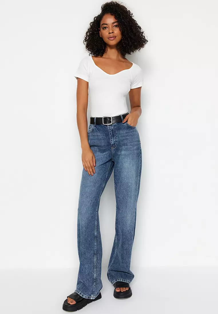 Basic V Neck Tee