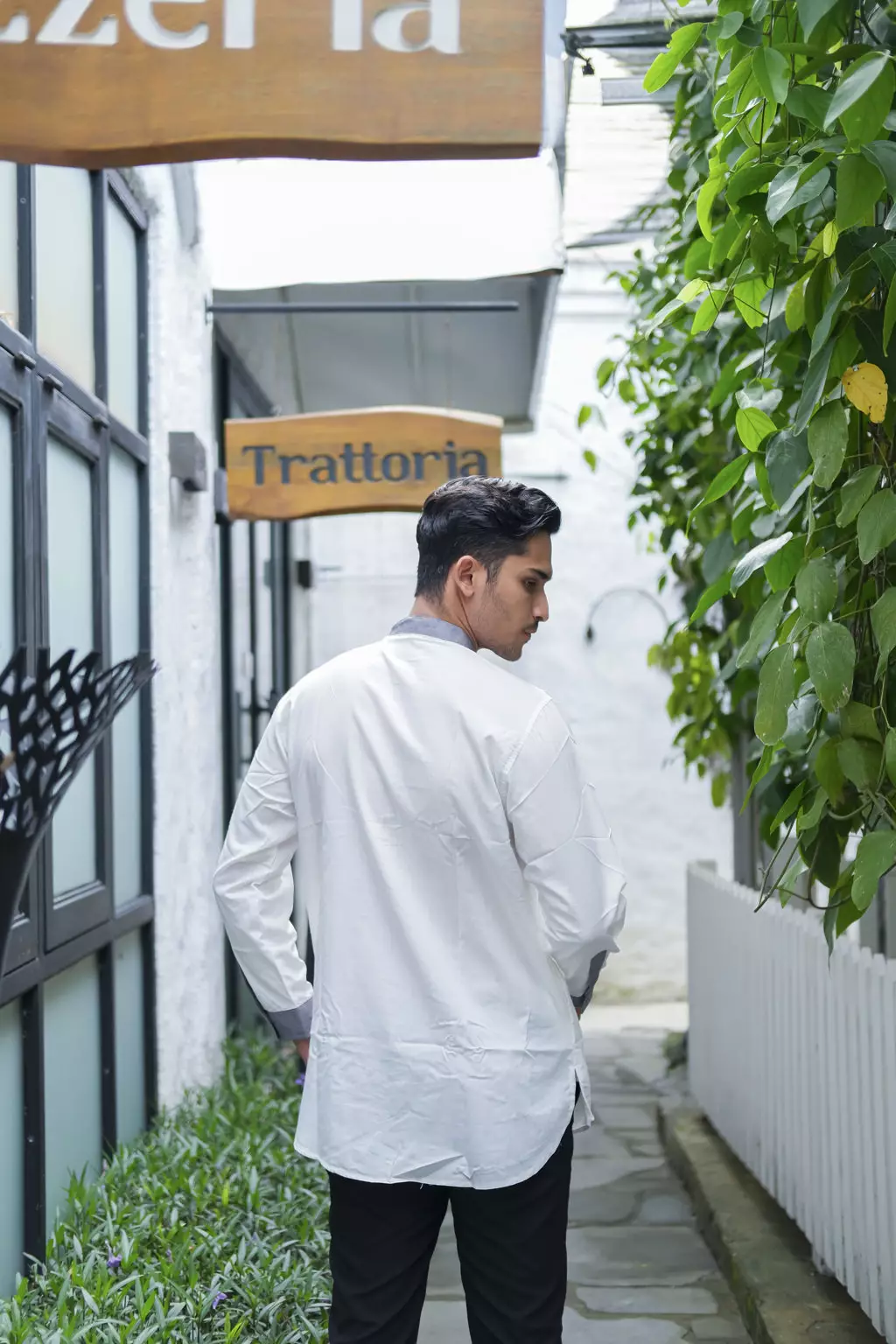 Koko Pria Lengan Panjang  A2J11 Broken White