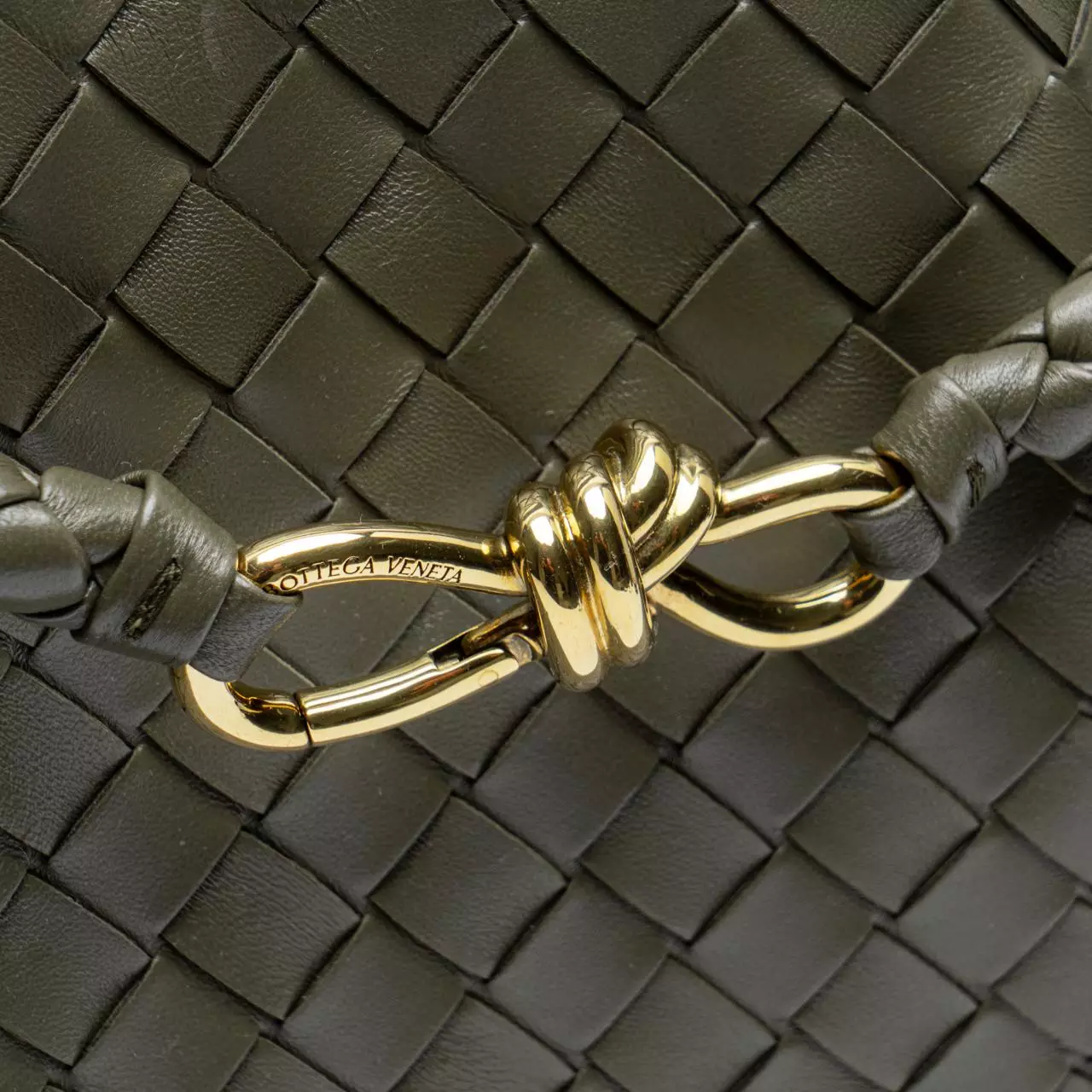 Medium Andiamo Crossbody Cypress