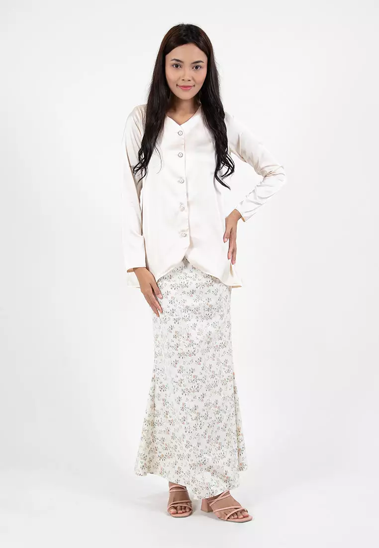 Forest x Hatta Dolmat Ladies Satin Floral Pattern Woven Baju Kurung - 885066-15Beige