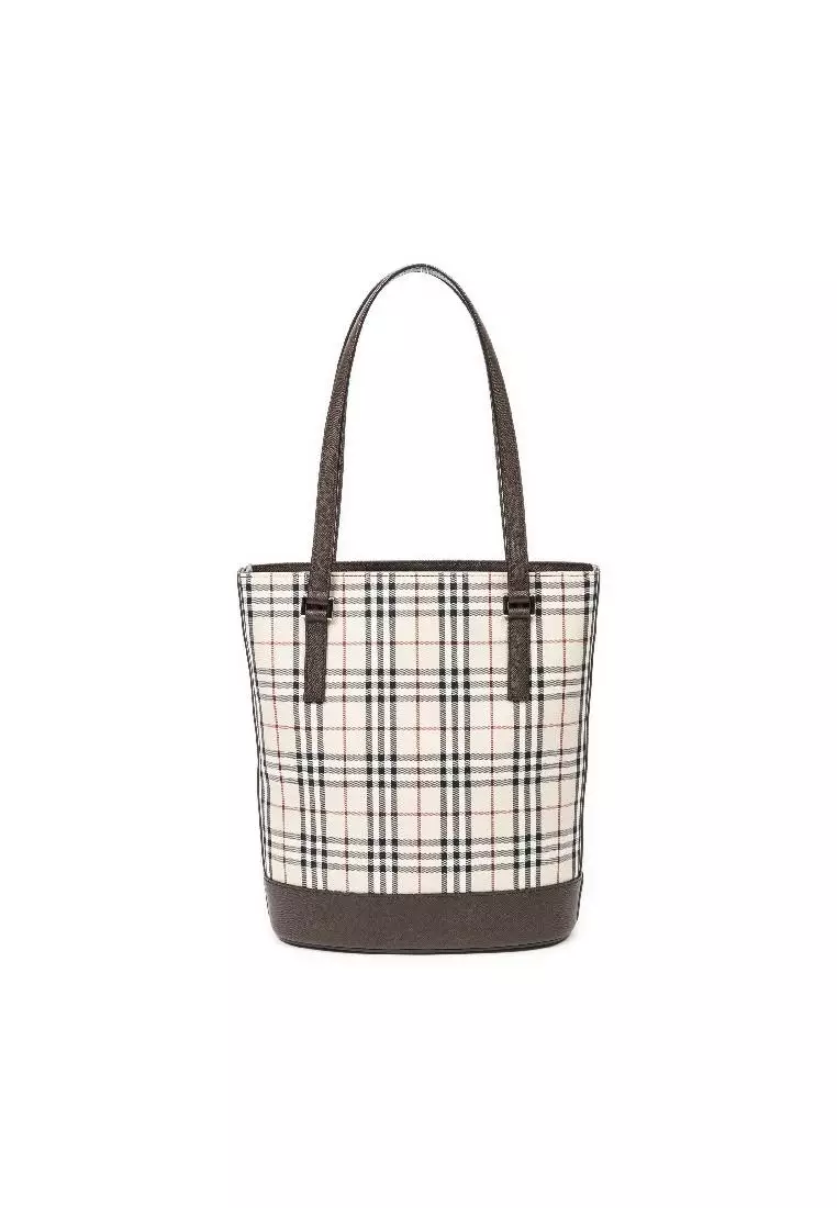 Burberry on sale 9039 zip