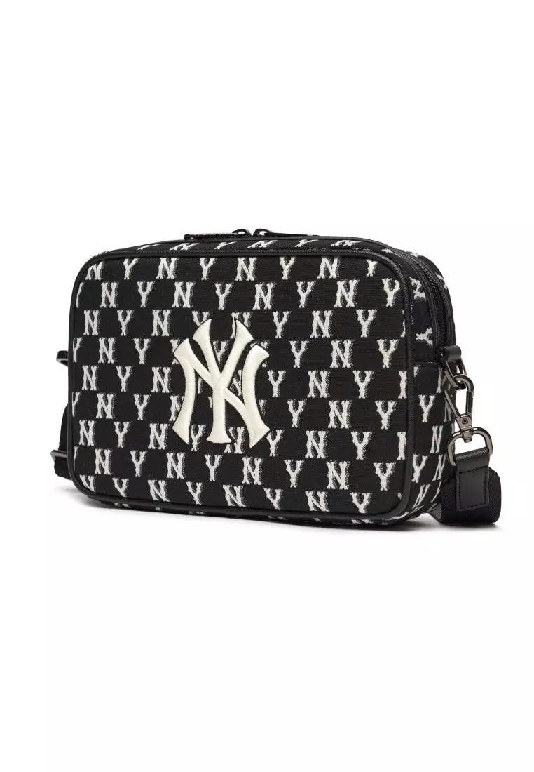 MLB NY Yankees Black Logo Monogram Jacquard Mini Cross Bag Set