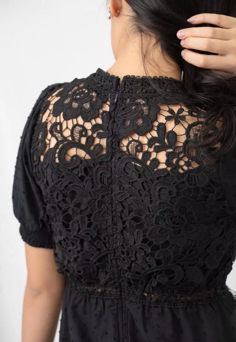 ELEGANT PREMIUM 3D LACE AND COTTON DRESS WITH TASSEL FINISHING