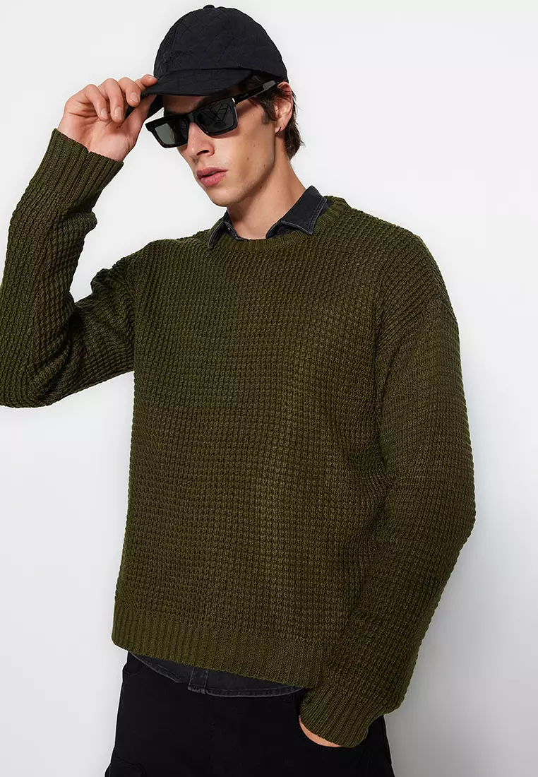 Basic sweater store