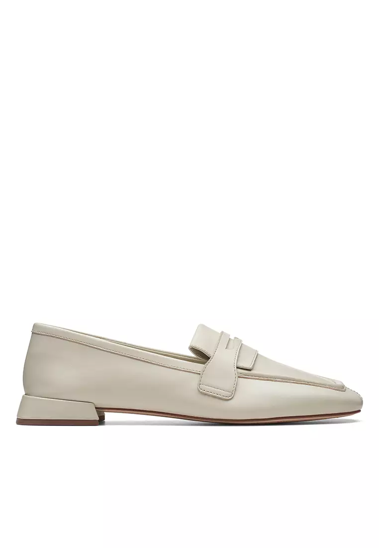 Discount on Clarks  shoes - SKU: Ubree15 Surf Loafers Ivory