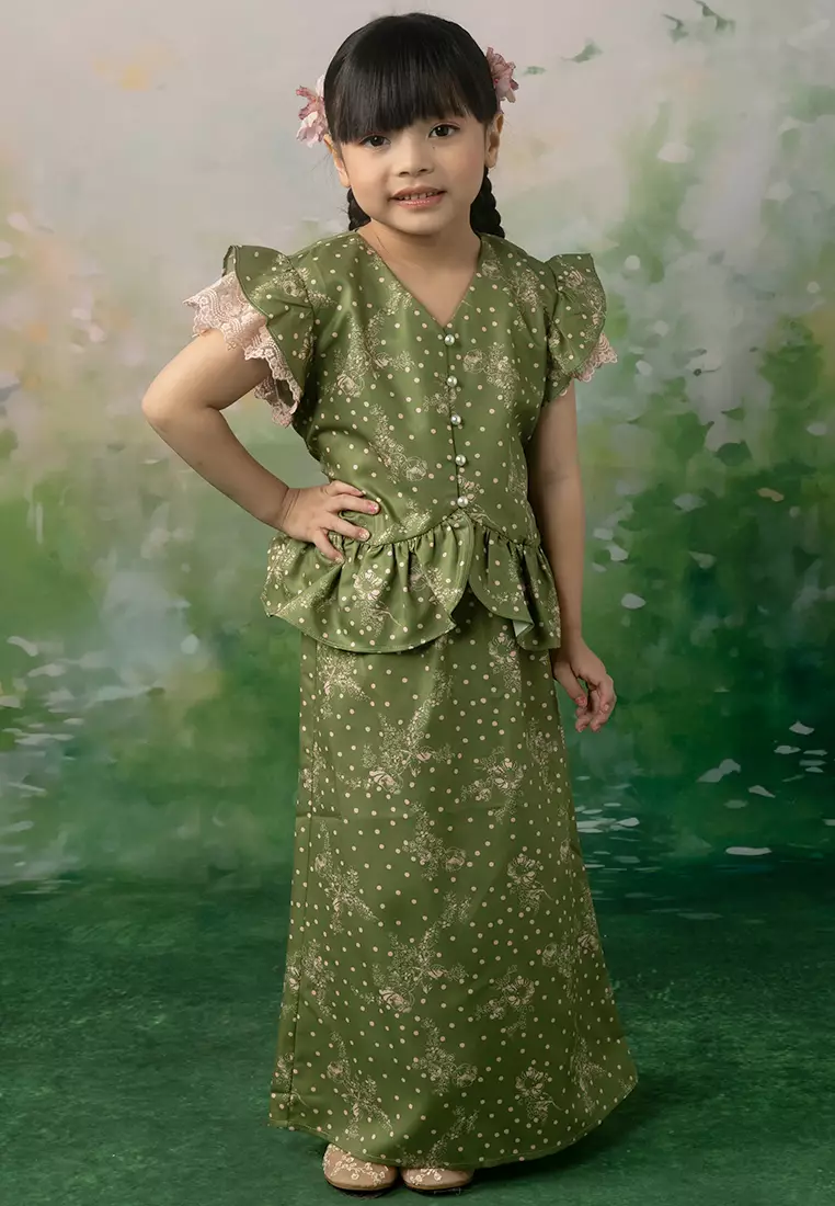 Hasna Top with Skirt Set