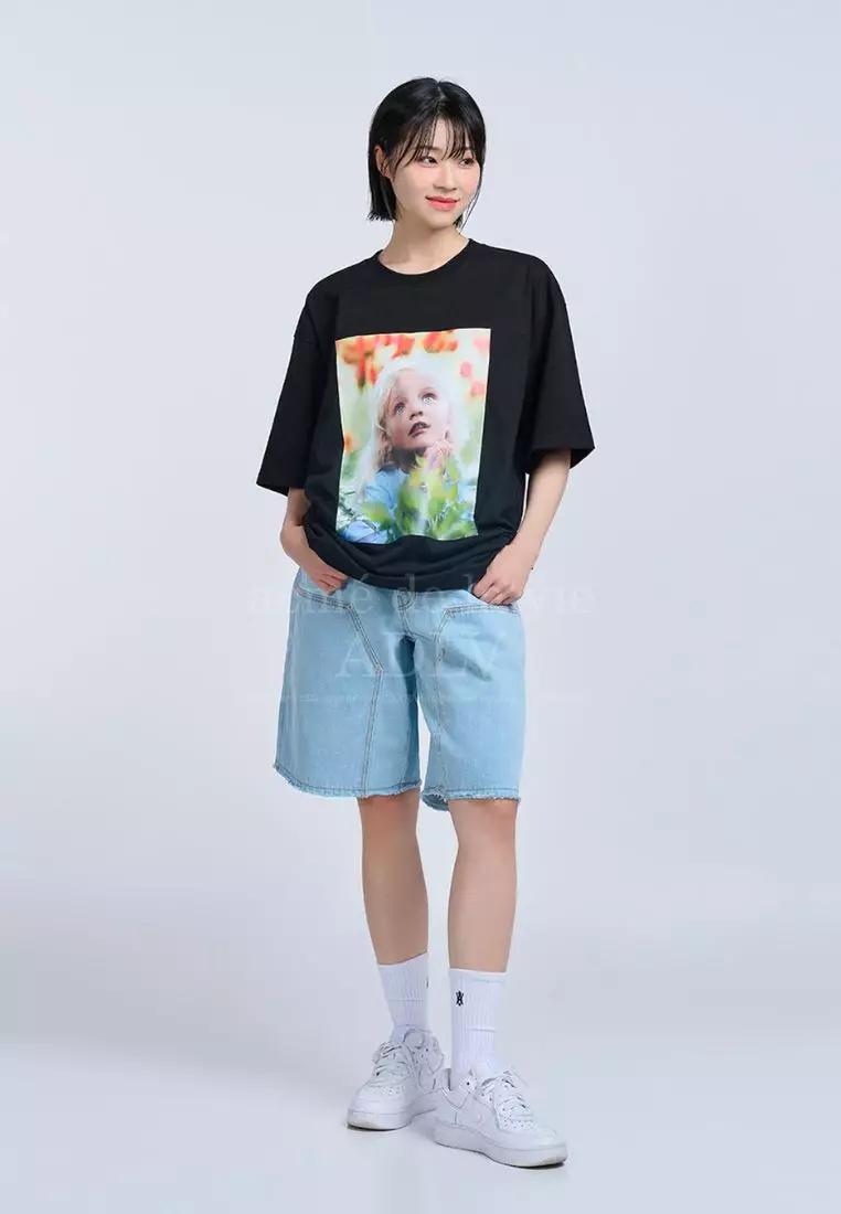 Flower Garden Girl Short Sleeve T-Shirt Black