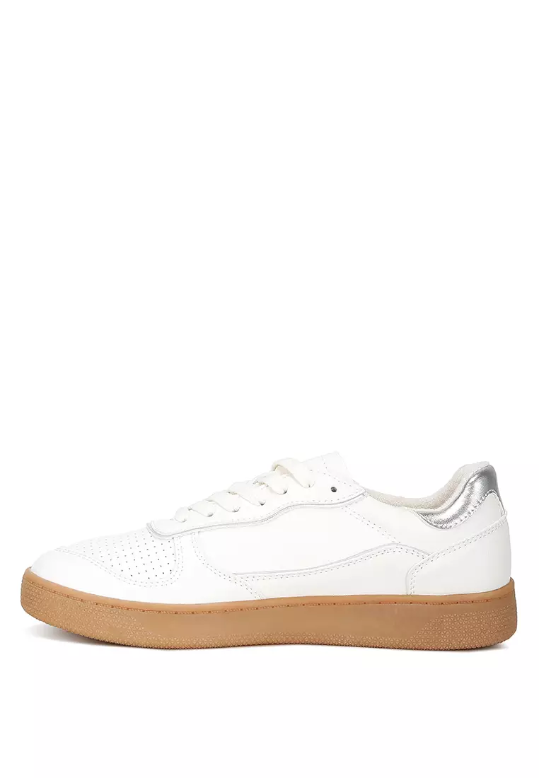 Sepatu Kets Putih & Perak untuk Sehari-hari