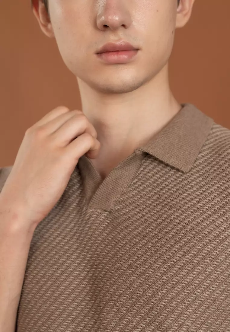Kale Karl Soft Brown / Kaos rajut lengan pendek premium