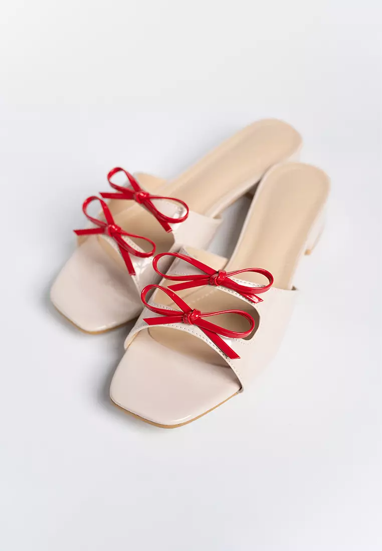 Valeria Glossy Ribbon Mules