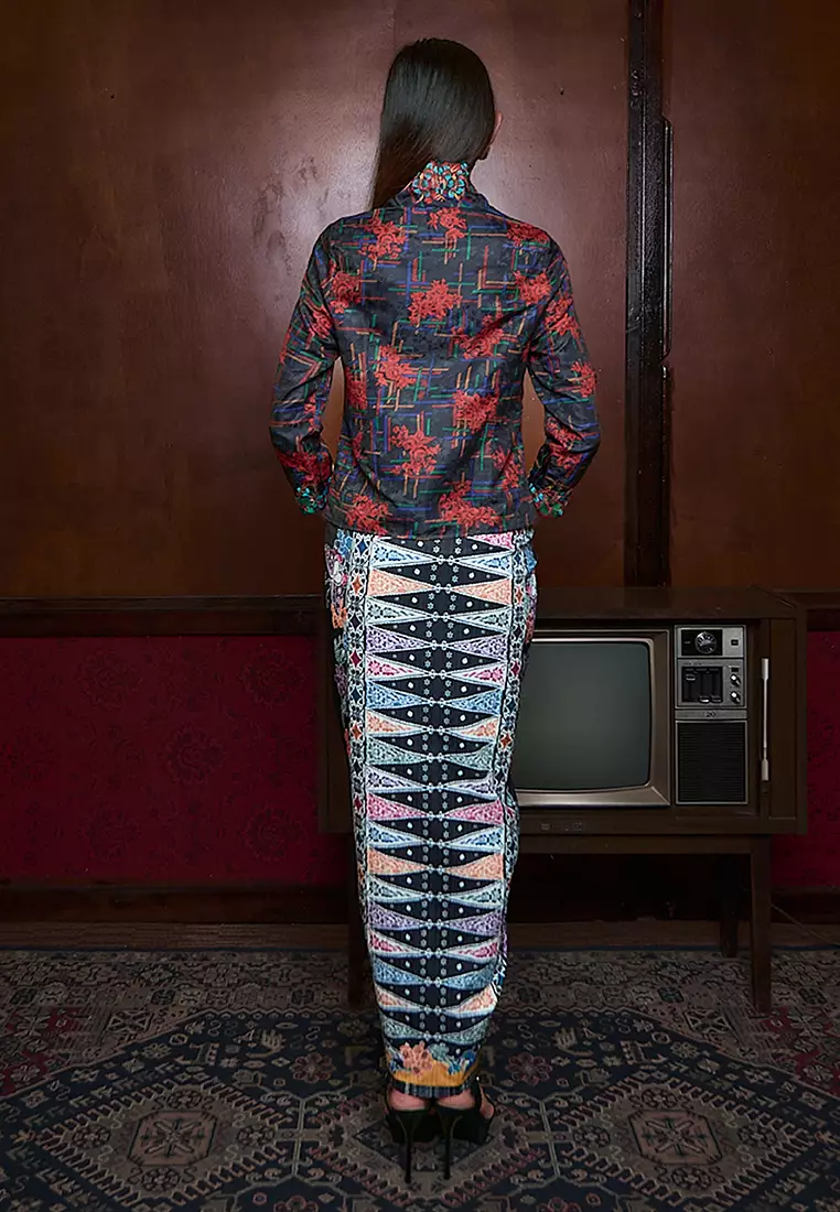 Kebaya Pendek Wah 上衣