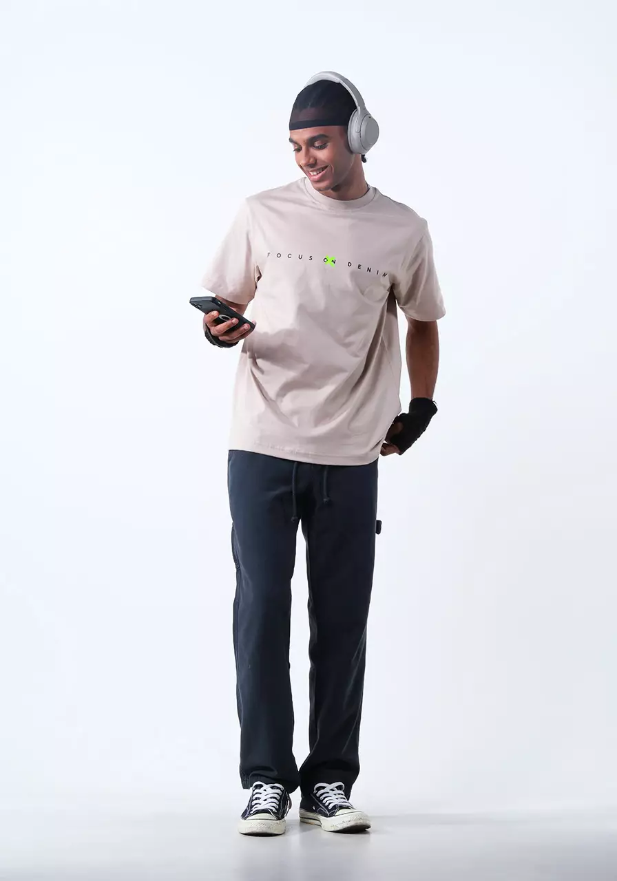 Kaos Pria Regular Opium Khaki