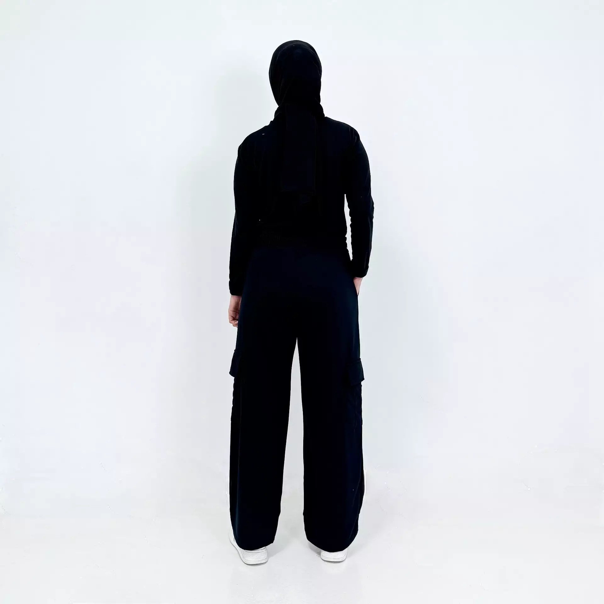 Talis Sweetpants [BLACK] Women Cargo Fit M-XXL