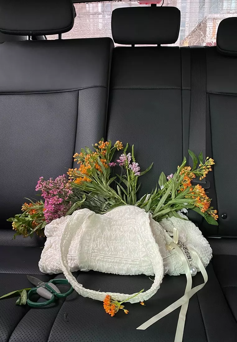 Mini Duffle Bag_Ivory Ruffle