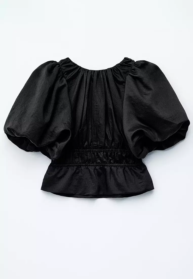 荷葉邊泡泡袖上衣