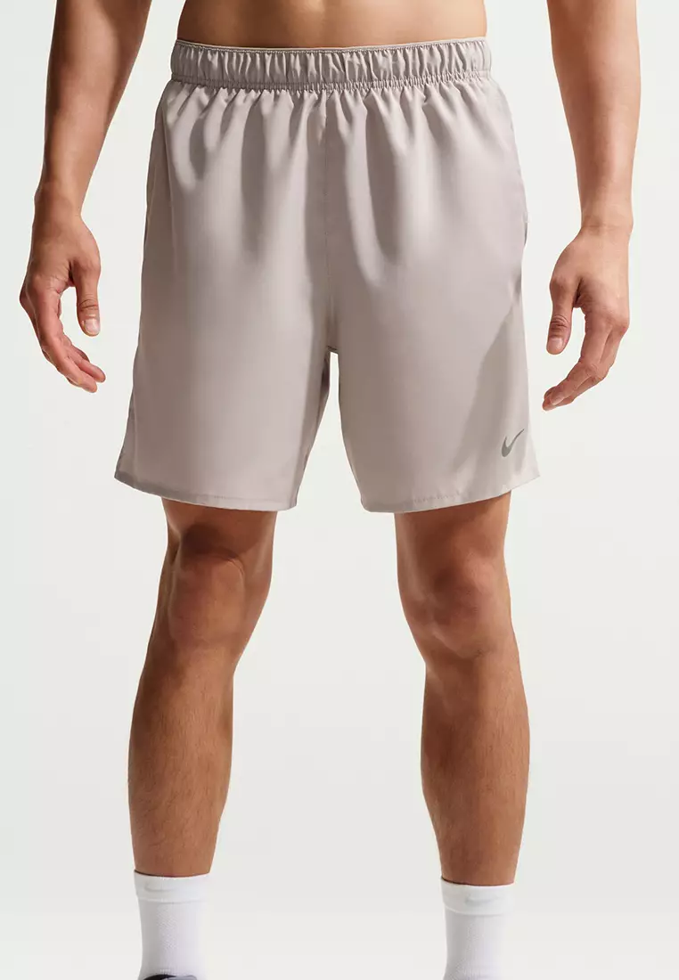 Dri-FIT Challenger Men's 18cm (approx.) Brief-Lined Versatile Shorts