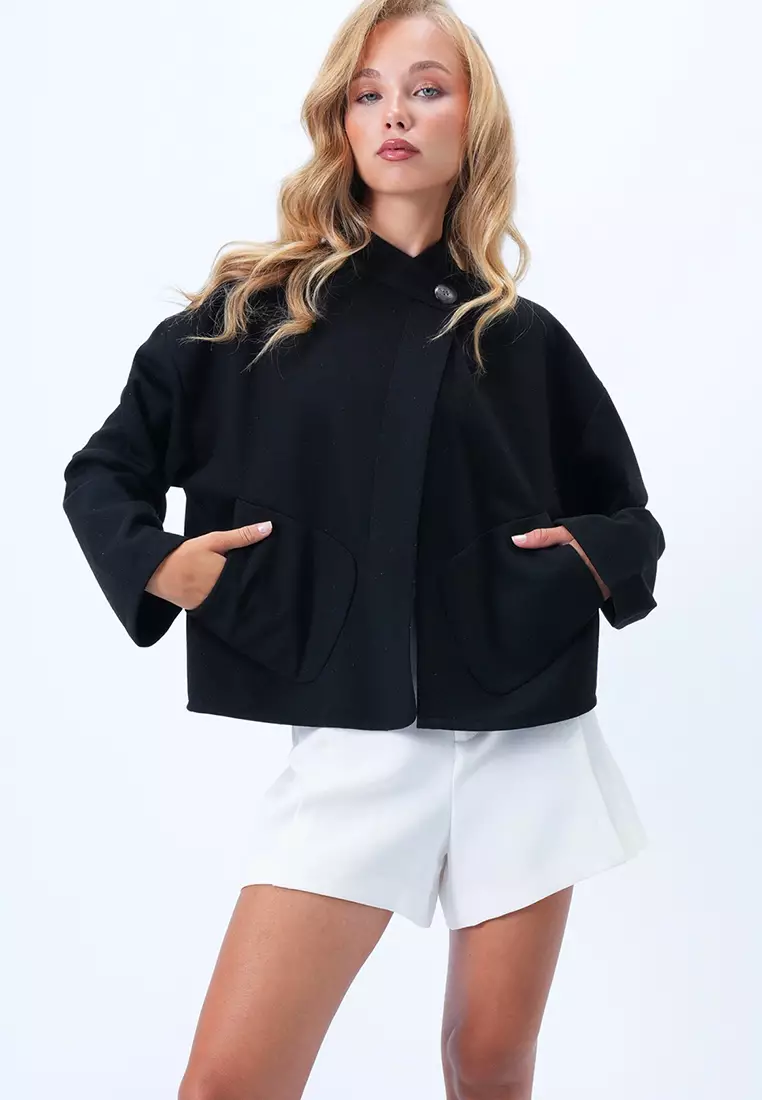 Buttoned Collar Poncho Jacket