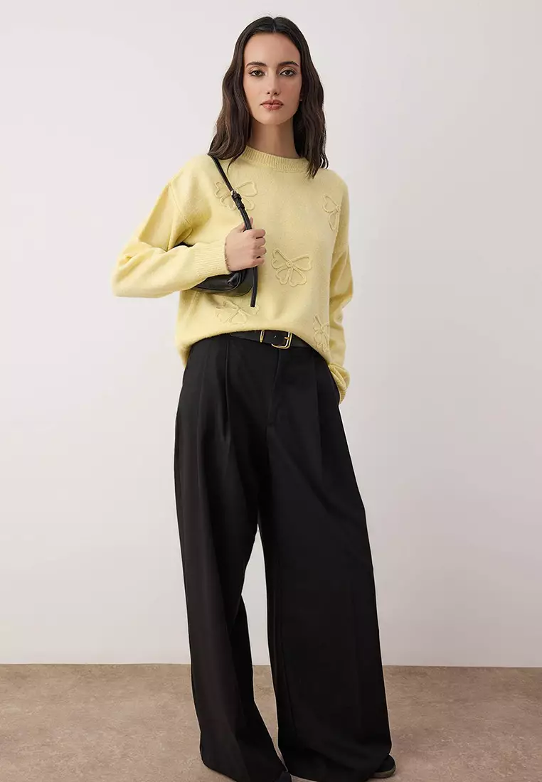 Light Yellow Soft Textured Ribbon Pattern Knitwear Sweater Twoaw26Kz11