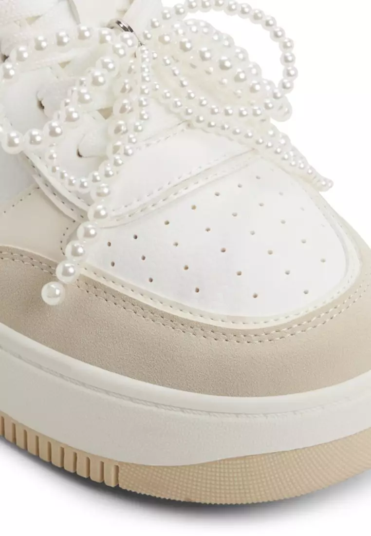 Freshy Sneakers