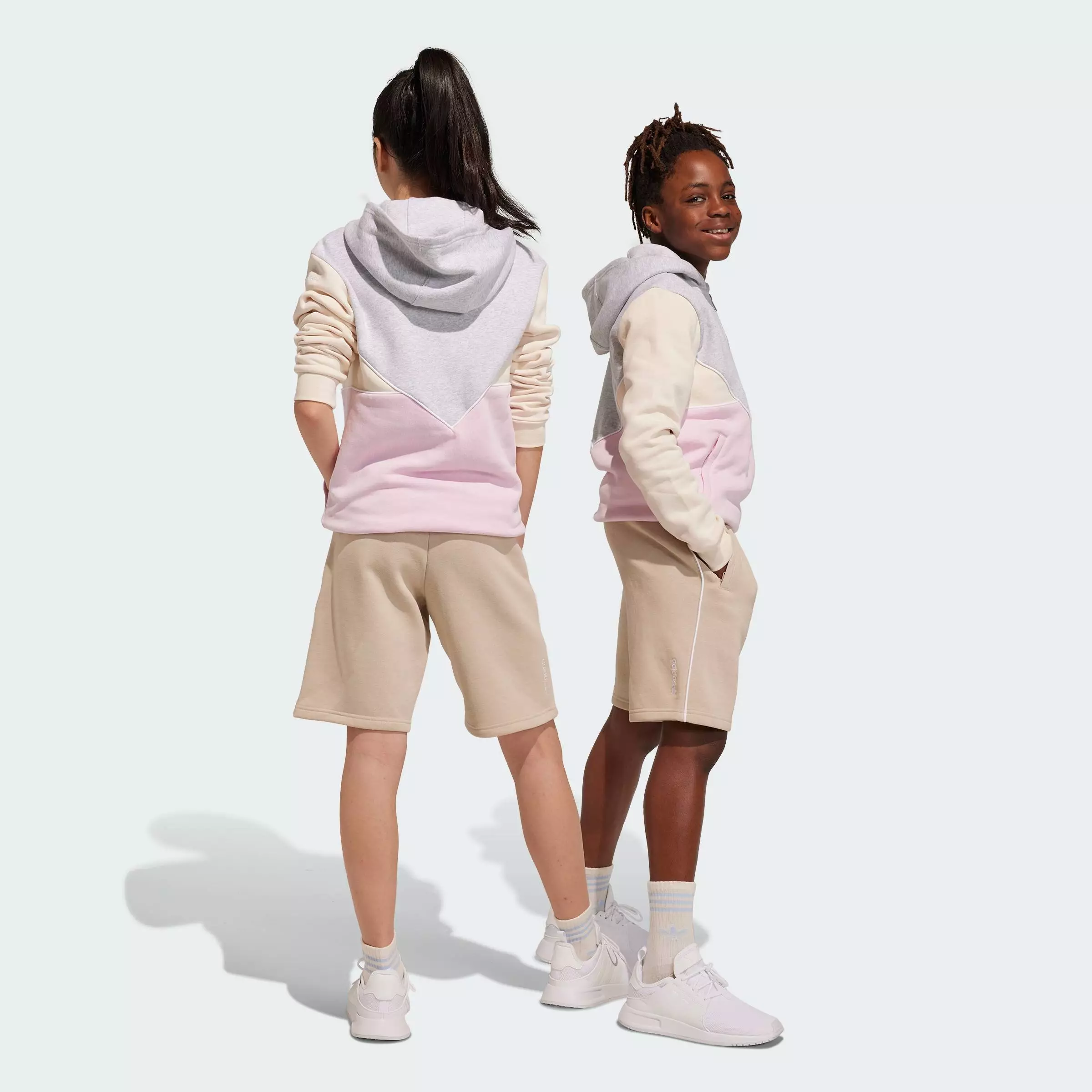 Lifestyle Adicolor Shorts Unisex Beige IJ5392