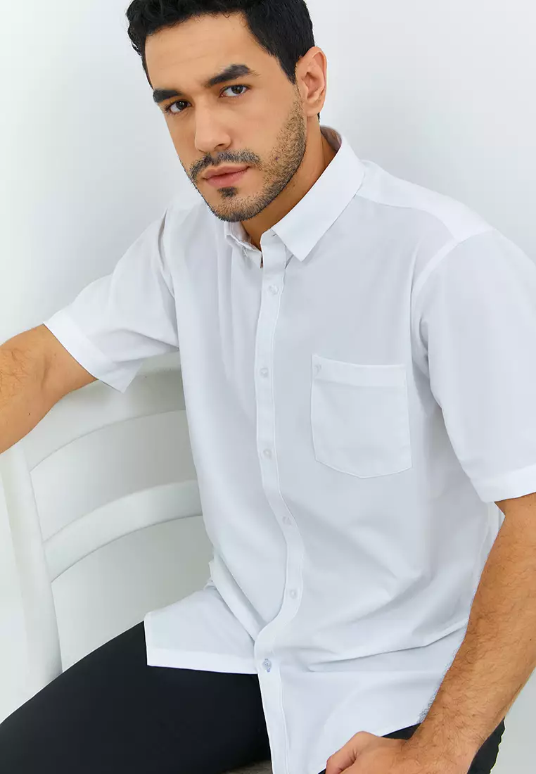 Jobb Minneapolis Kemeja Pria Lengan Pendek Regular Fit Putih Colour White
