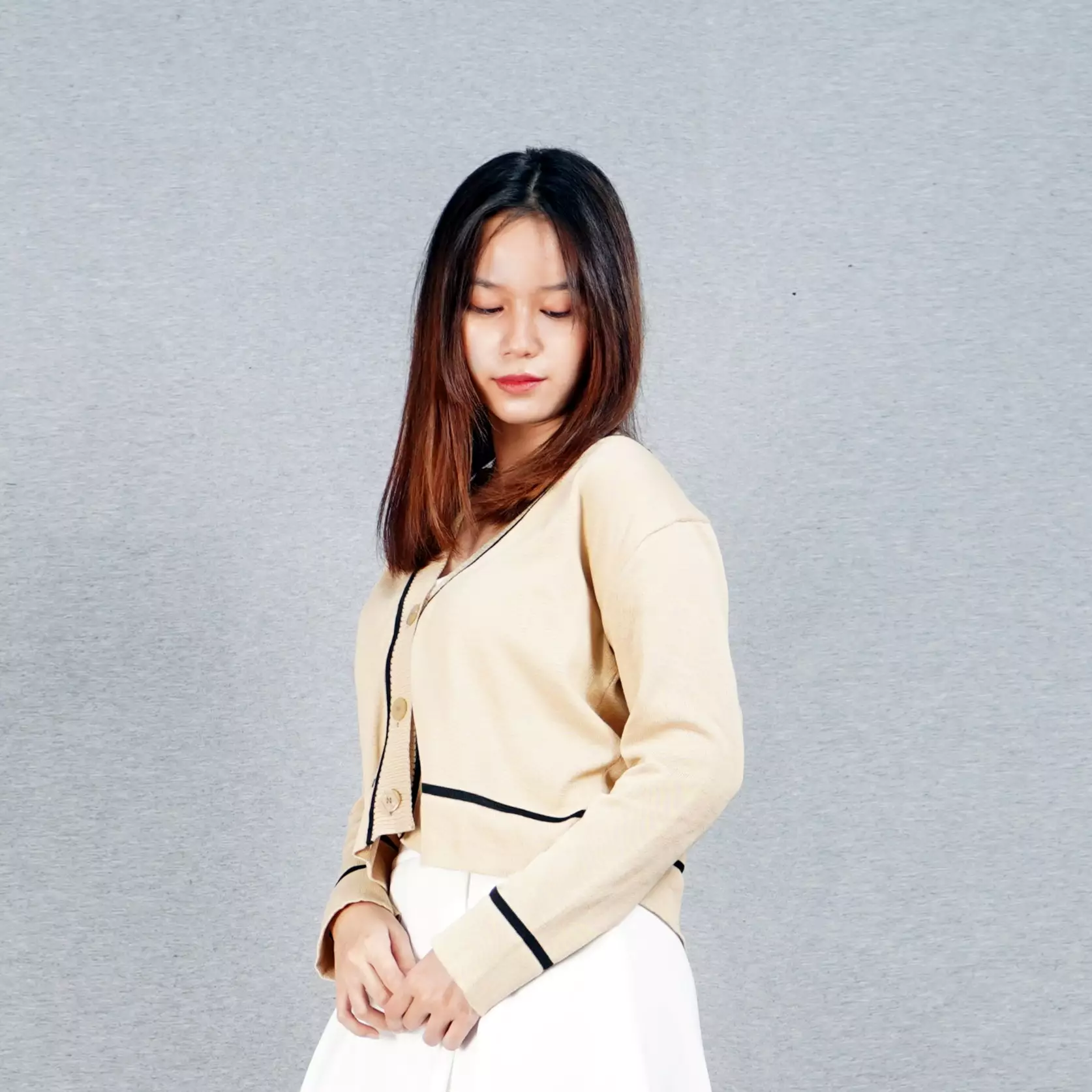 NICOLE Knit Cardigan Kardigan Rajut Wanita Cardigan Rajut Wanita - LATTE