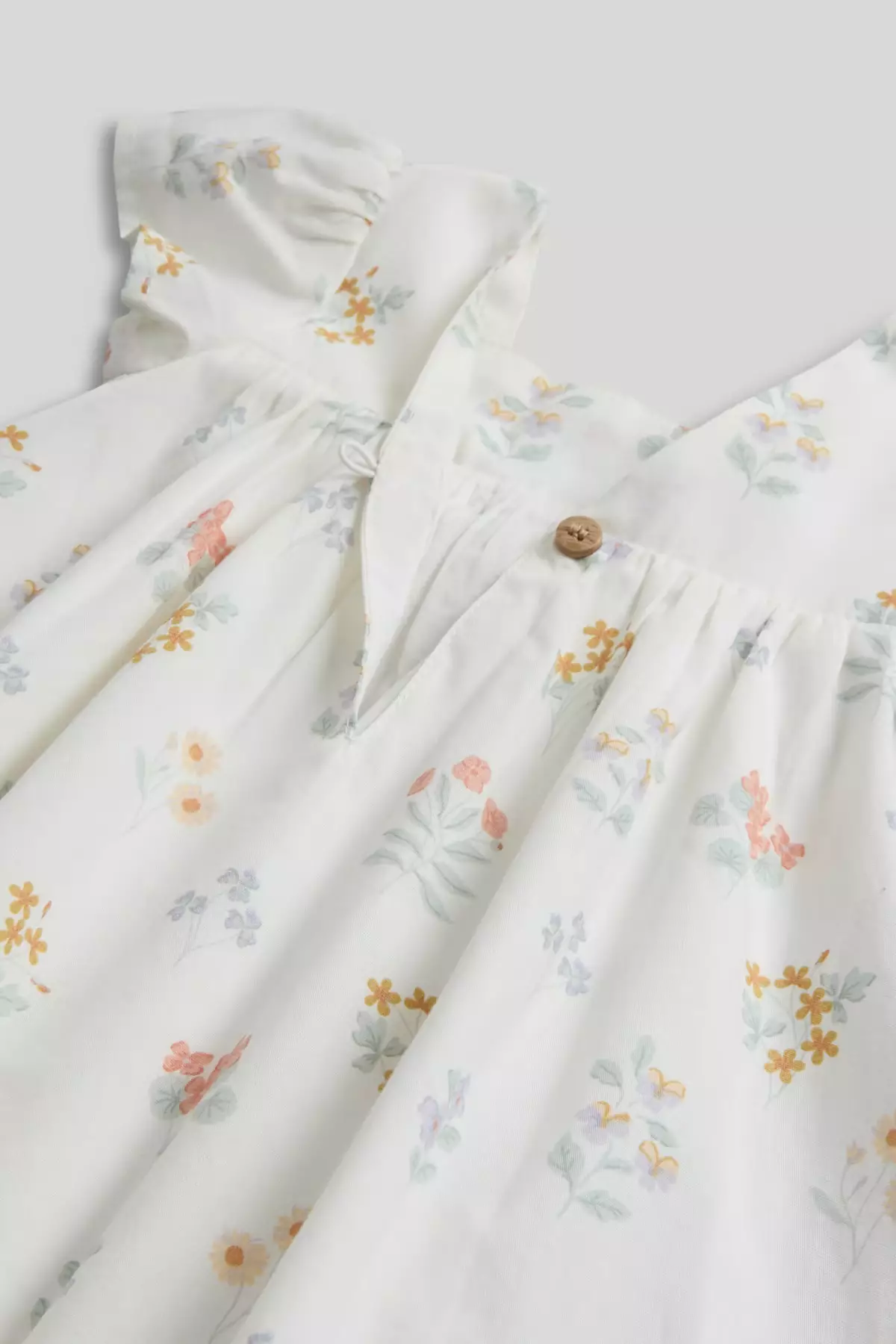 Mothercare Floral Dress, Knickers and Socks Outfit - Gaun Anak Bayi Perempuan (Putih)