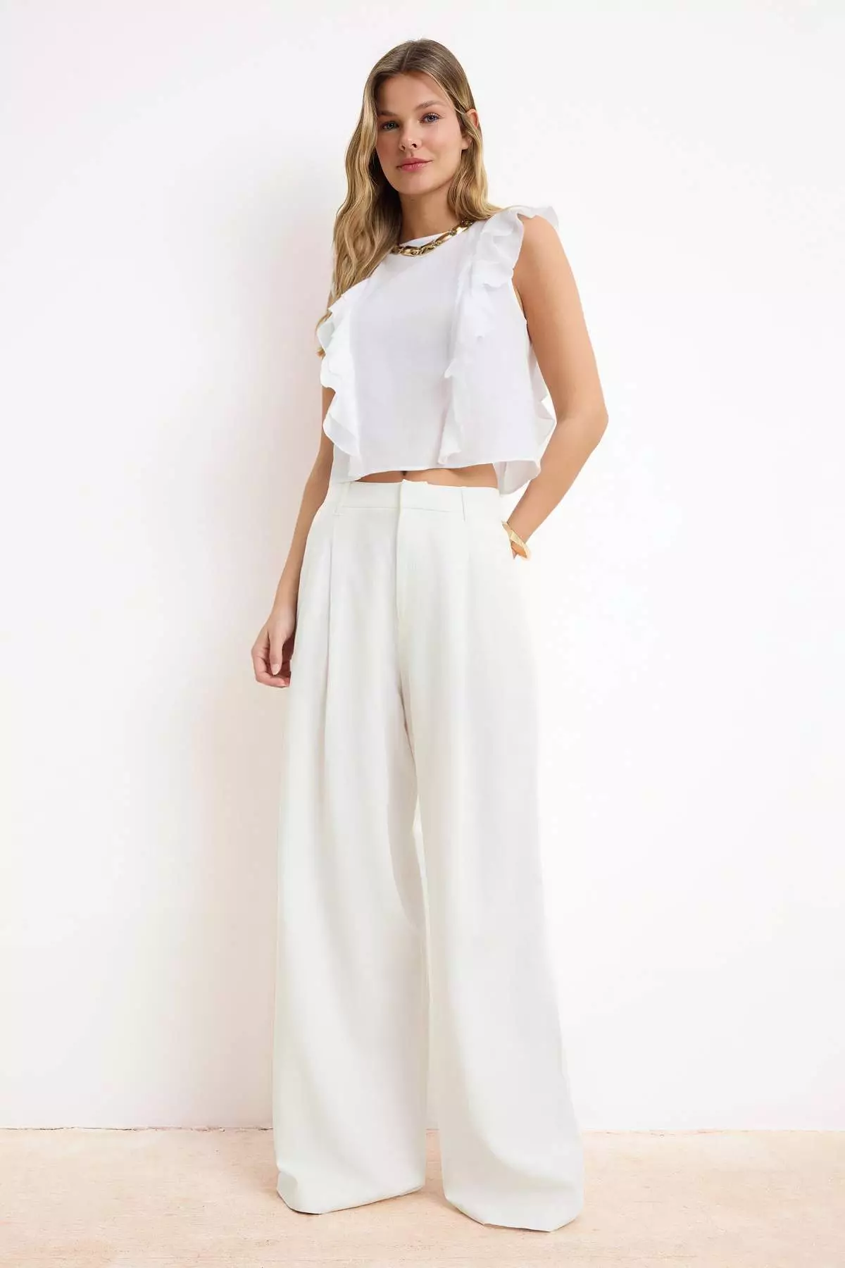 White Ruffle Detailed Crop Length Semi-Transparent Woven Blouse Twoss26Bz43