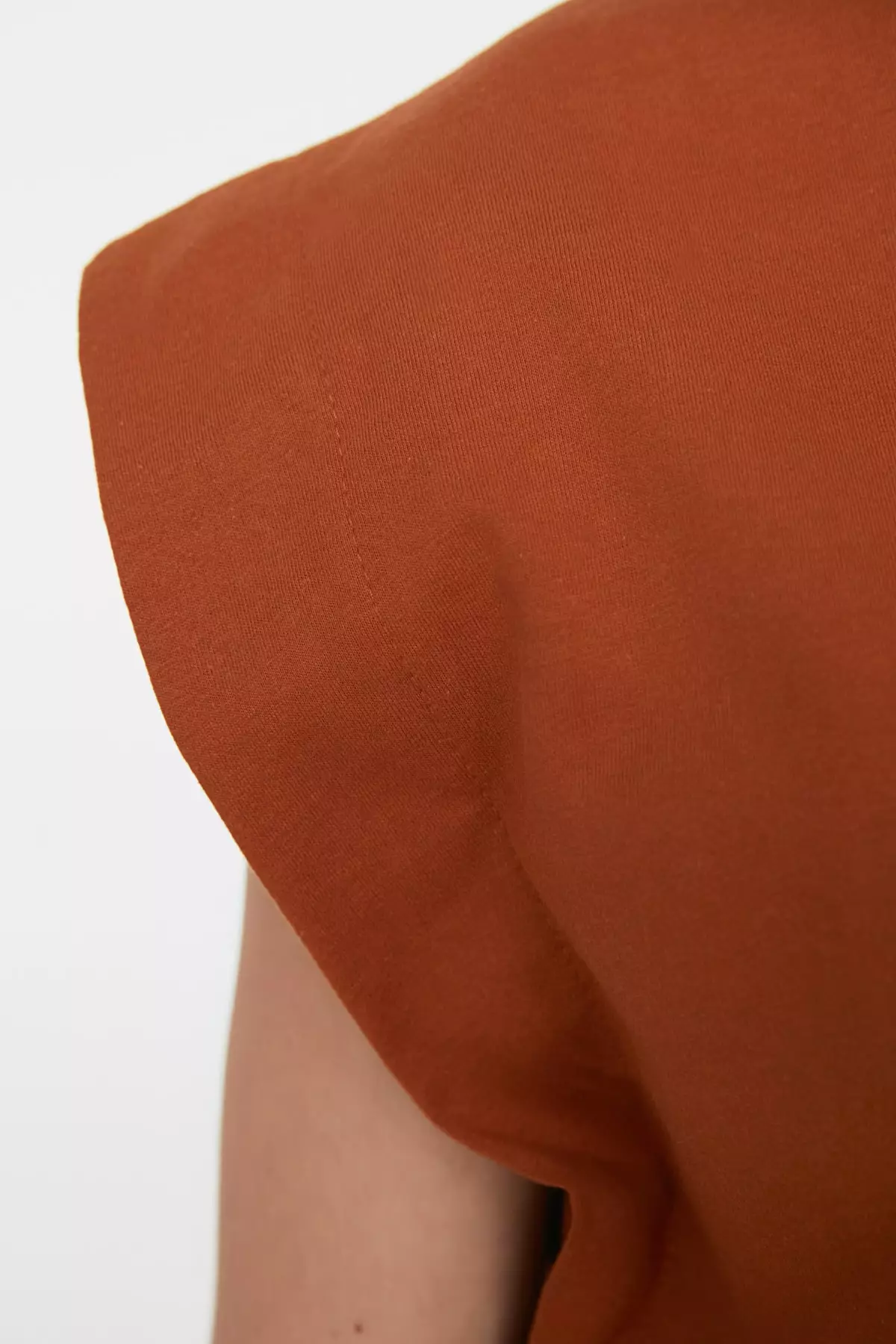 Wide Shoulder Muscle Tee