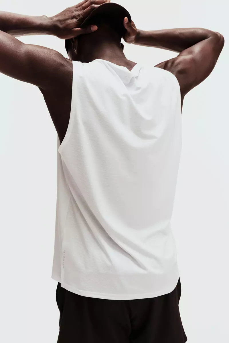 Regular Fit Sports vest top with DryMove™