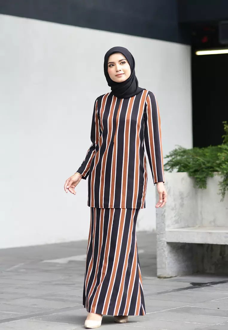 Rina Stripe Printed Kurung Orange Black