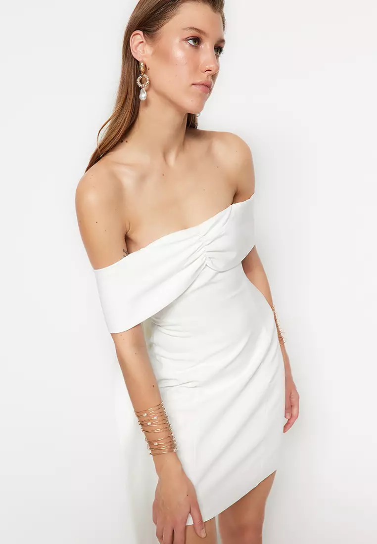 White off the on sale shoulder bodycon dress