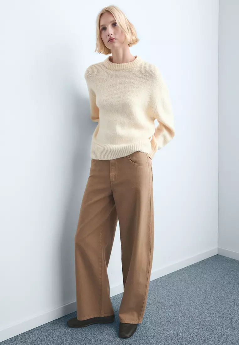 Low-Rise Balloon Jeans